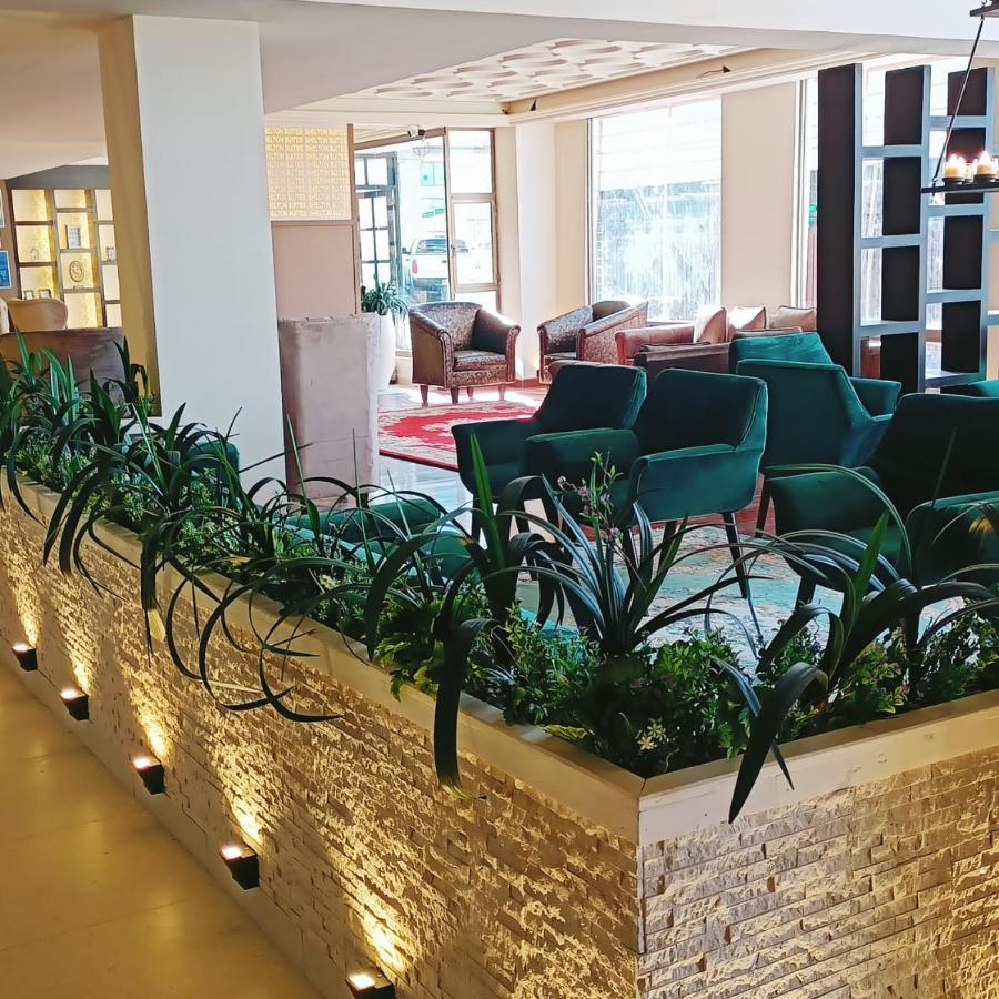 Shelton Suites Bhurban Exteriör bild