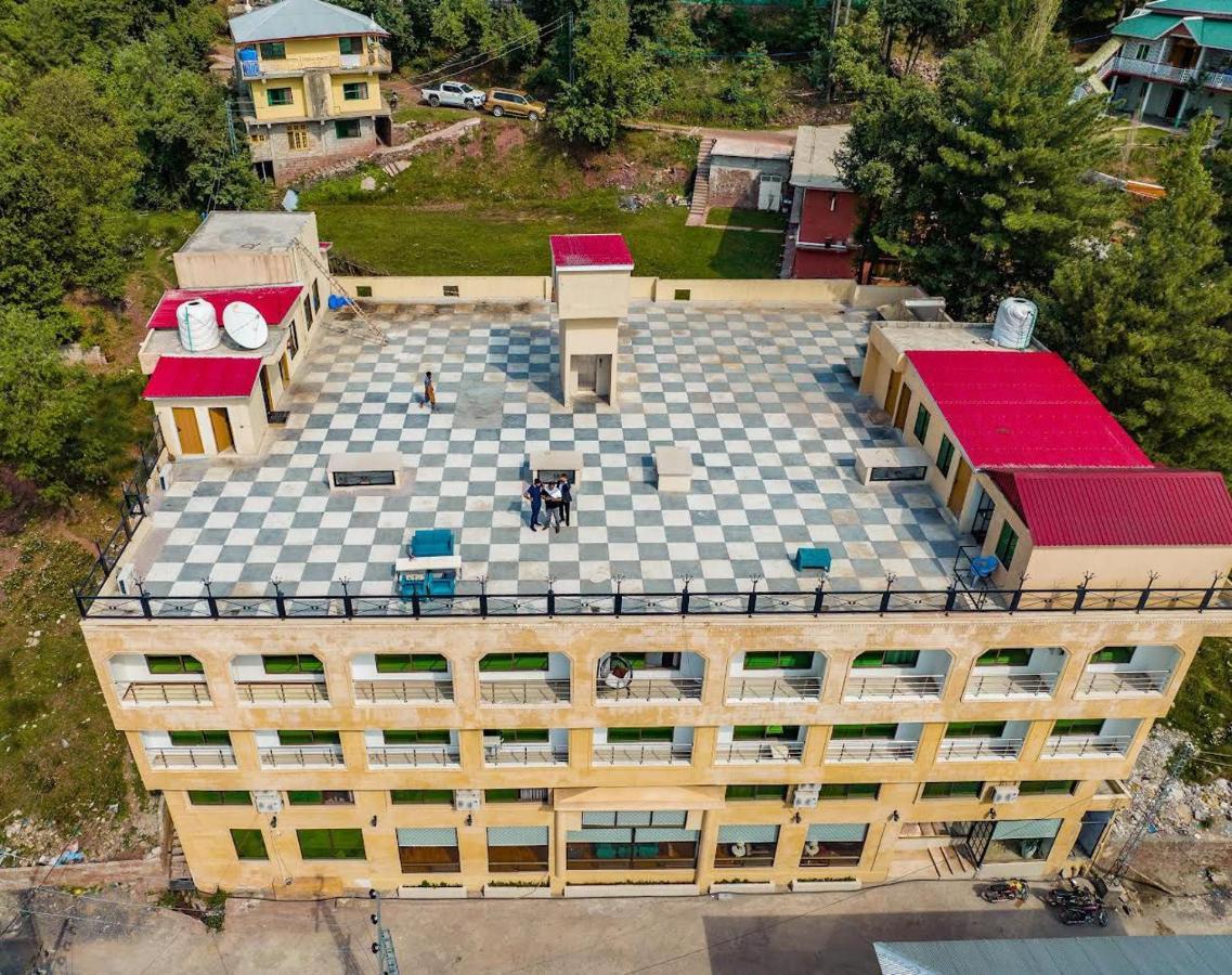 Shelton Suites Bhurban Exteriör bild