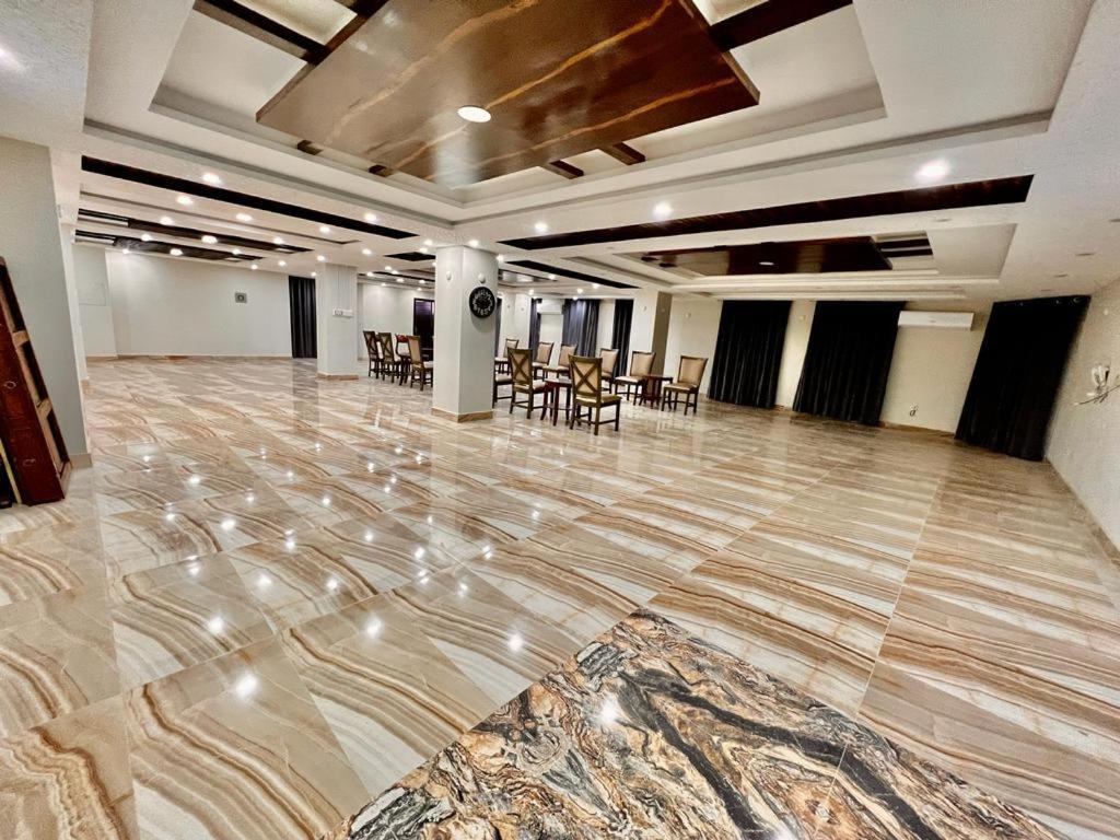 Shelton Suites Bhurban Exteriör bild