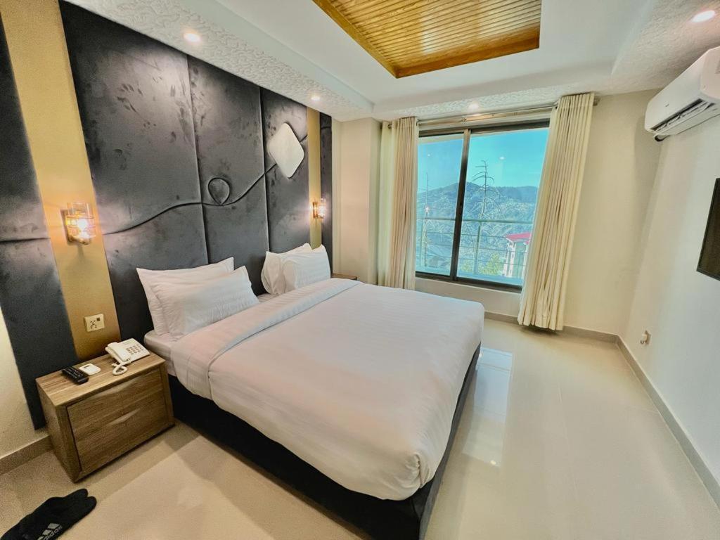 Shelton Suites Bhurban Exteriör bild